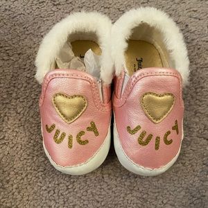 Juicy couture baby shoes